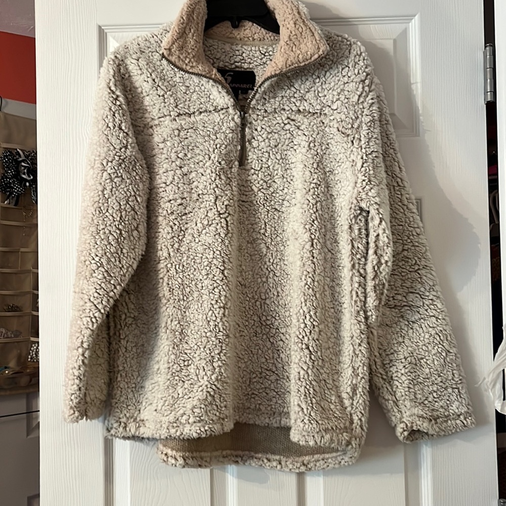 Fuzzy pullover size large